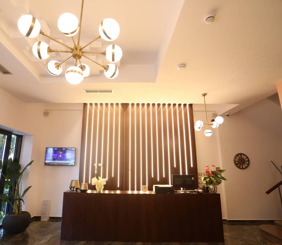 Elite Hotel 4*
